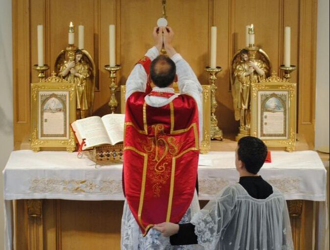 Traditional Catholicism - Traditional Latin Mass